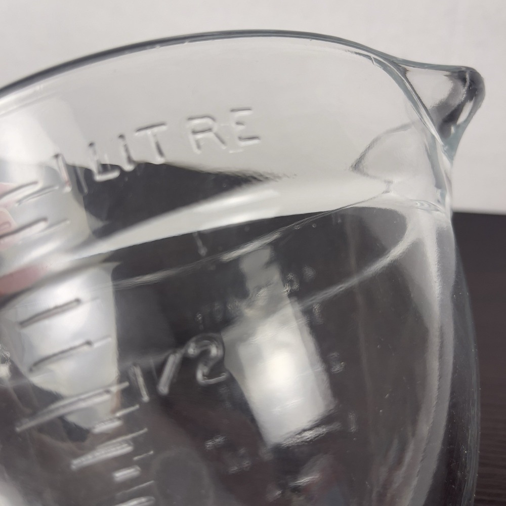 Anchor Hocking Glass 4 Cup 1 Qt. Measuring Cup #89 spout - Picture 4 of 7